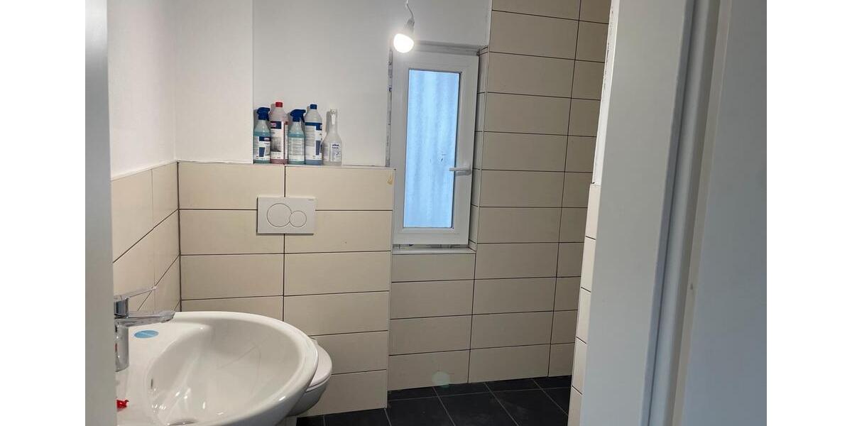 Dachgeschoßwohnung Ludwigsburg Eglosheim - 1 Zimmer, 42 m&sup2;, 900&euro; | Angebot:27604949