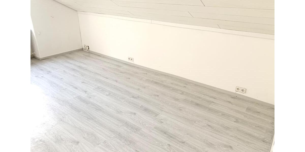 Dachgeschoßwohnung Bad Liebenzell - 1.5 Zimmer, 54 m&sup2;, 122.000&euro; | Angebot:24952201