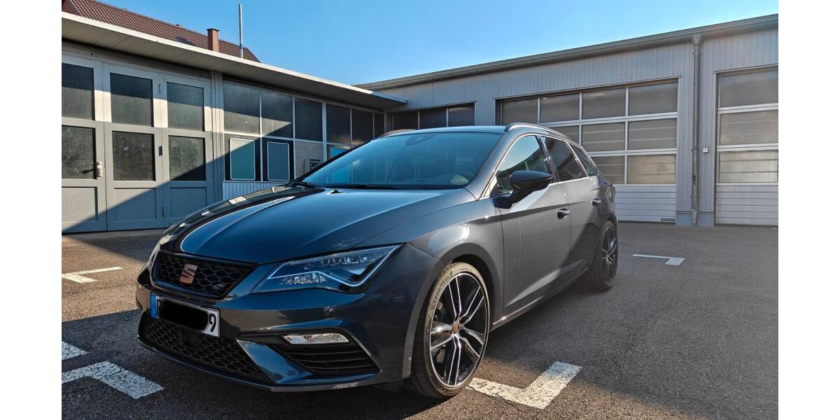 Seat Leon 52.500 km 25.999 &euro; Grafenberg 72661