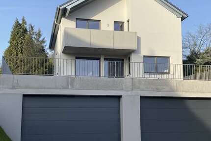 Haus zum Mieten in Esslingen am Neckar Rüdern 2.720 € 150.7 m² 4.5 zimmer