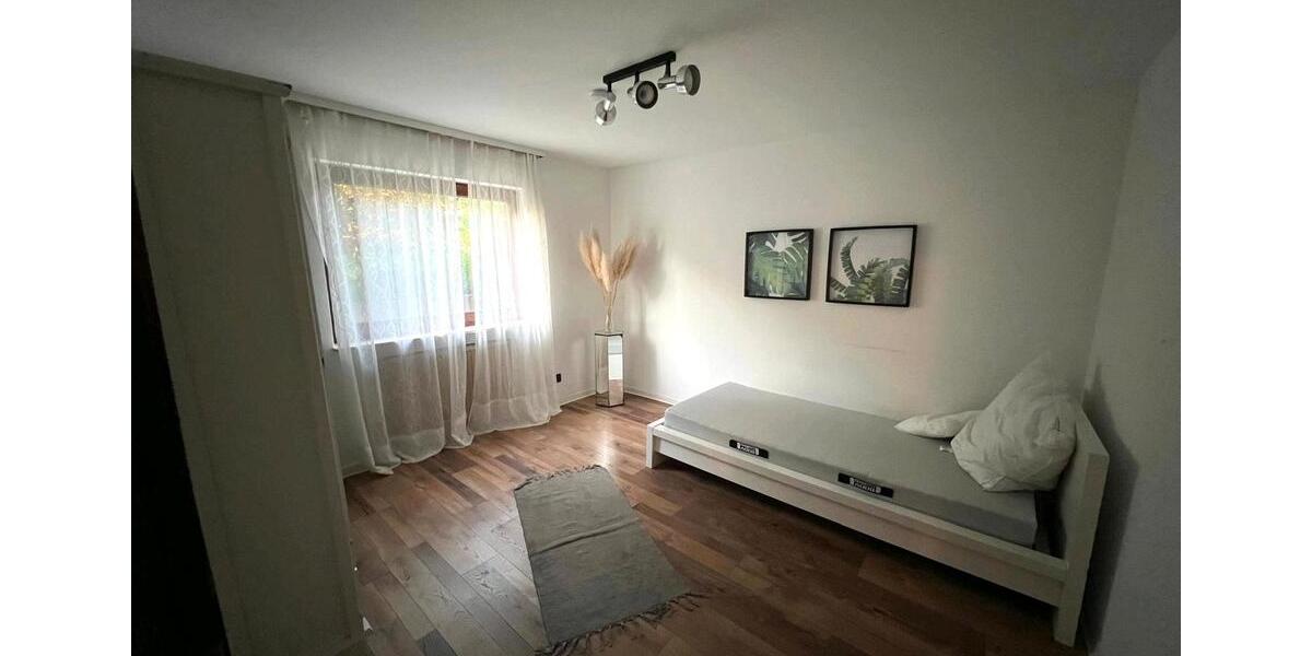 Doppelhaushälfte Böblingen - 6.5 Zimmer, 192 m&sup2;, 739.000&euro; | Angebot:27165419