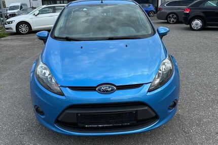 Ford Fiesta 124.600 km 2.500 &euro; Fellbach 70736