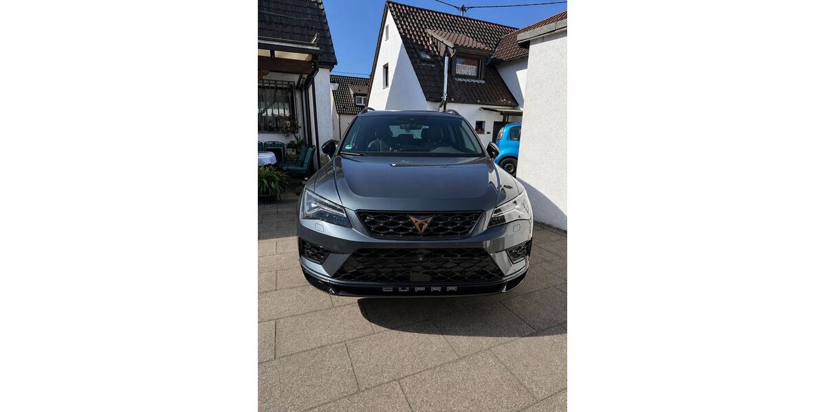 Cupra Ateca 61.112 km 28.500 &euro; Stuttgart 70378