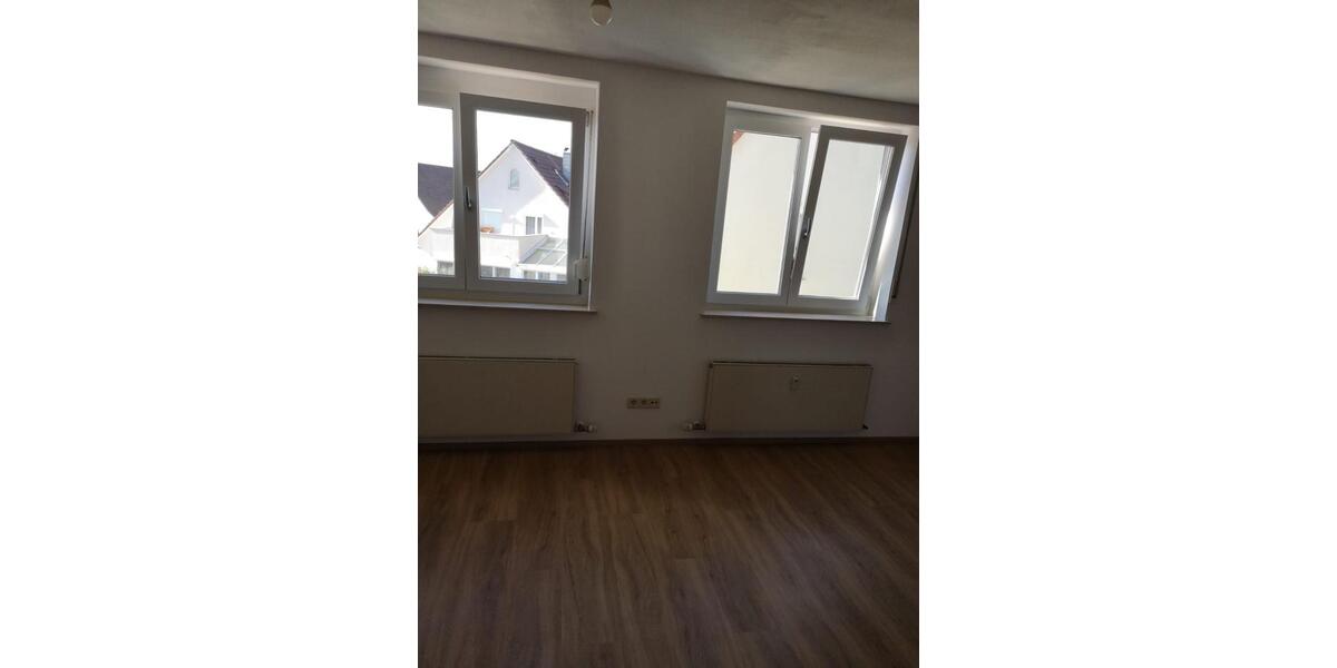 Dachgeschoßwohnung Bietigheim-Bissingen Bissingen - 3 Zimmer, 75 m&sup2;, 1.100&euro; | Angebot:27625228
