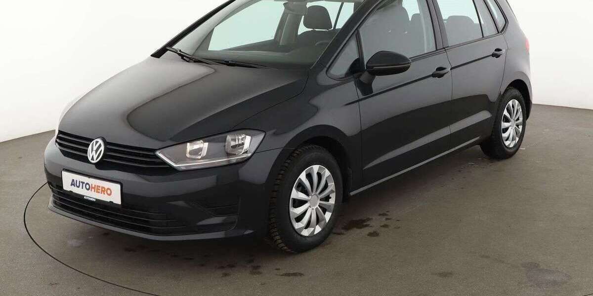 VW Golf Sportsvan 52.892 km 14.490 &euro; Stuttgart 70195