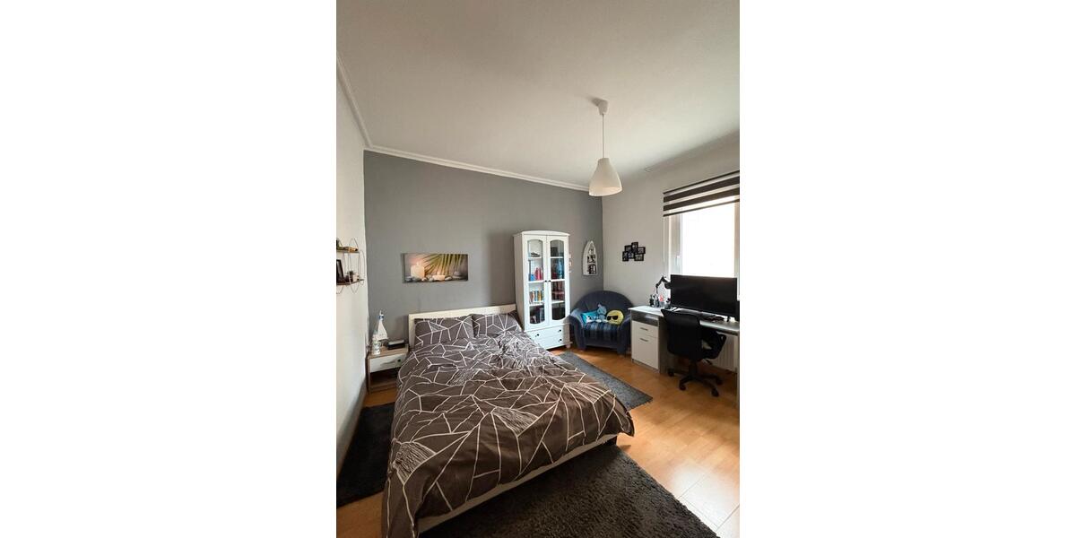 Erdgeschoßwohnung Stuttgart Zuffenhausen - 3 Zimmer, 63 m&sup2;, 1.095&euro; | Angebot:25932454