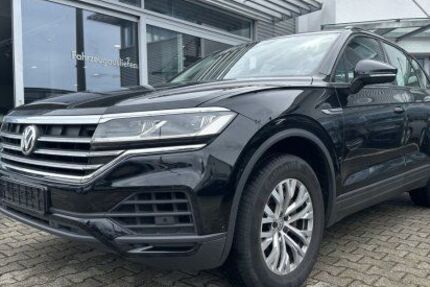VW Touareg 105.056 km 37.980 &euro; Wendlingen am Neckar 73240