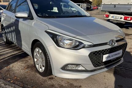 Hyundai i20 74.000 km 9.000 &euro; Stuttgart 70469