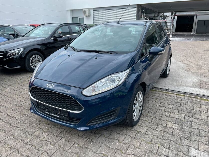 Ford Fiesta 147.094 km 4.995 € Stuttgart 70597