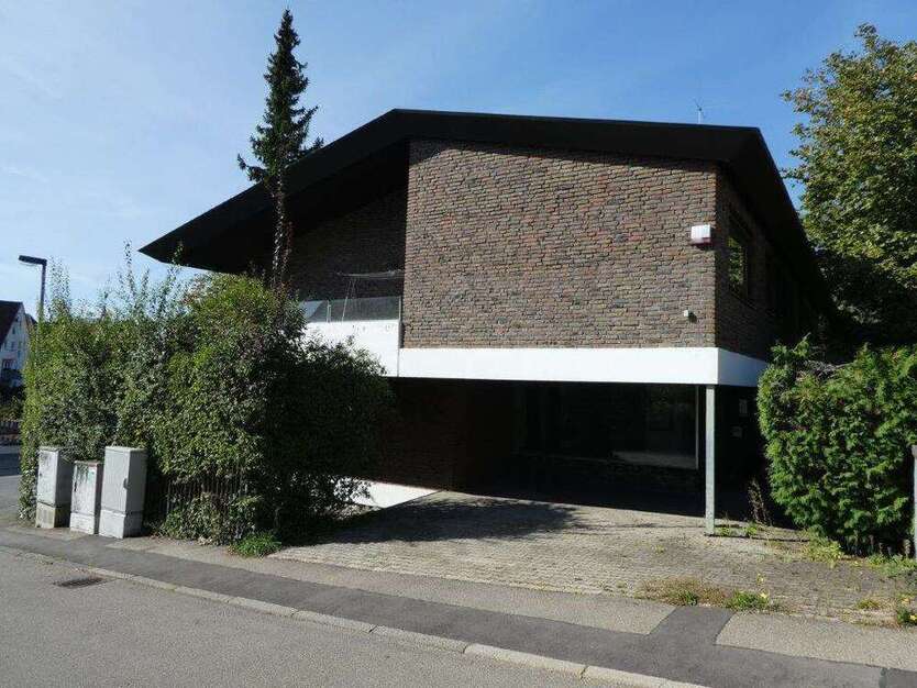 Haus zum Kaufen in Herrenberg 1.050.000 € 321 m²