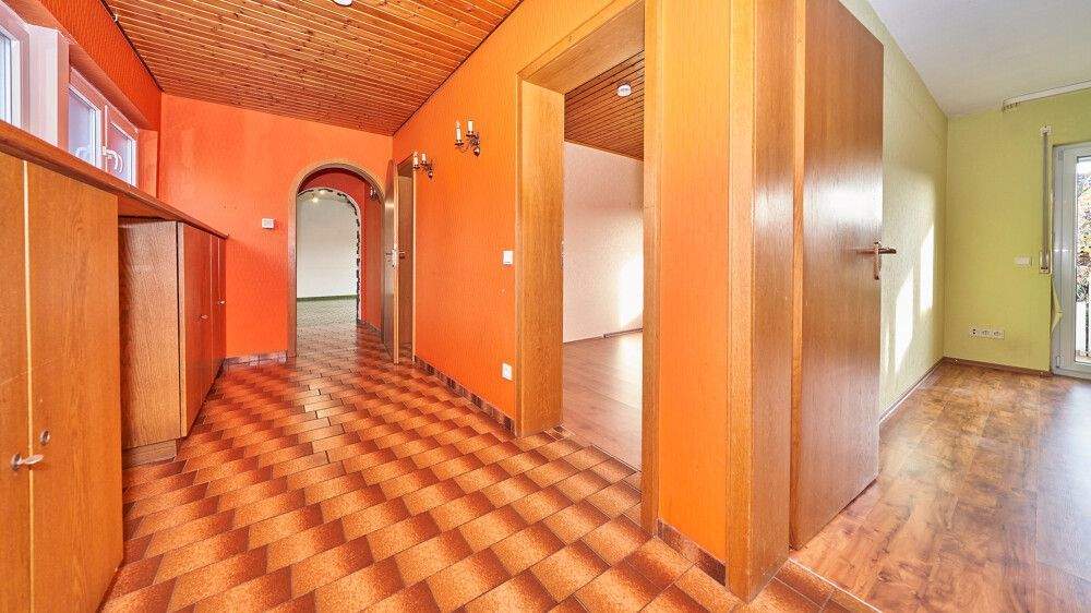 Bungalow Vaihingen an der Enz / Roßwag Roßwag - 7 Zimmer, 208 m&sup2;, 635.000&euro; | Angebot:24916375