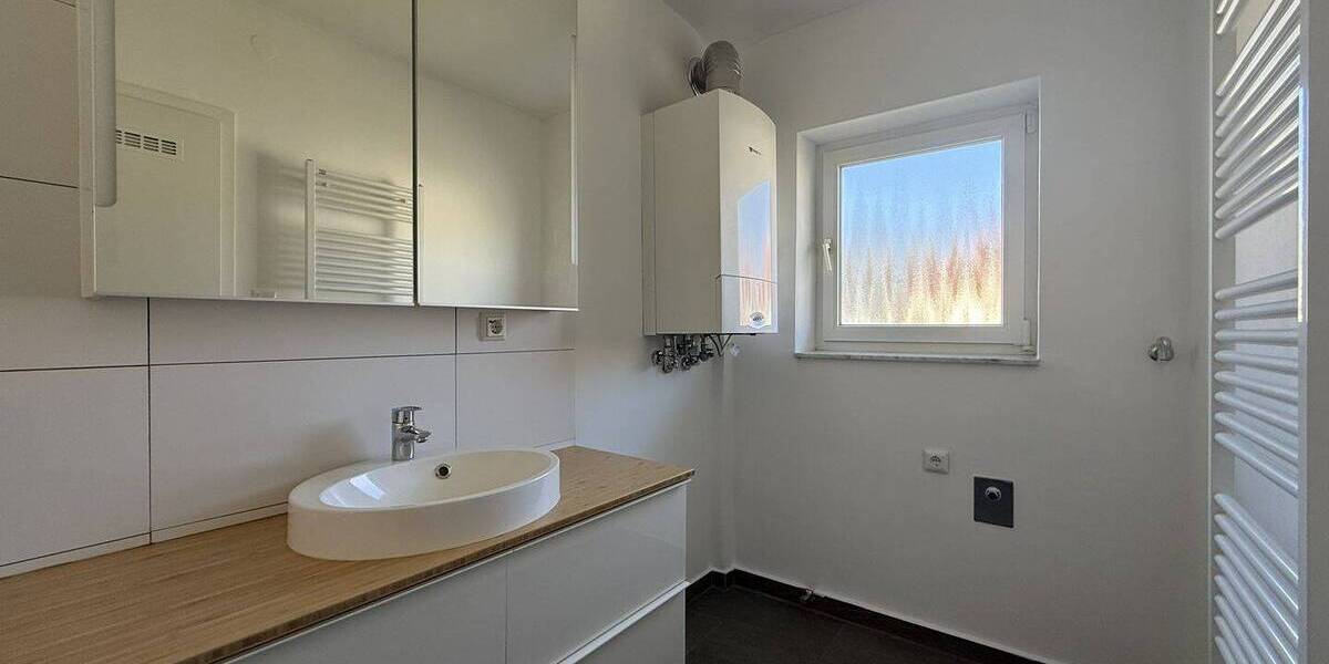 Etagenwohnung Stuttgart / Degerloch Degerloch - 3 Zimmer, 86 m&sup2;, 1.200&euro; | Angebot:26028333