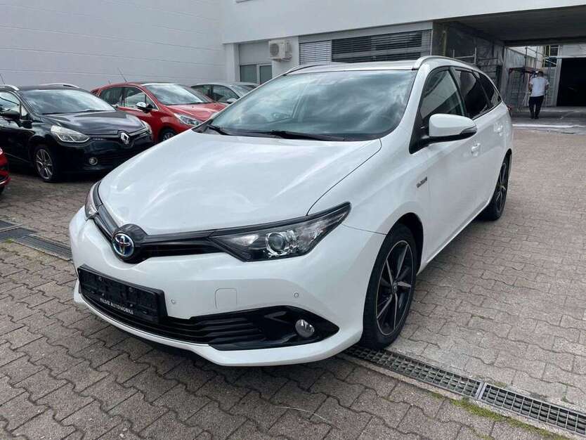 Auris
