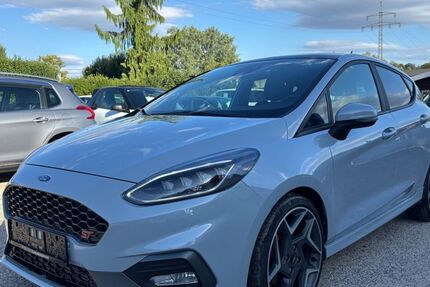 Ford Fiesta 166.800 km 11.990 &euro; Magstadt 71106