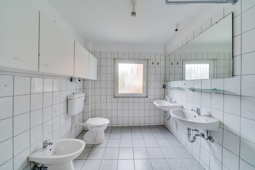 Wohn- und Geschäftshaus in der Reutlinger Innenstadt - für Investoren und Eigennutzer 8 zimmer