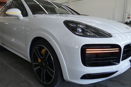 Porsche Cayenne 79.800 km 88.999 € Metzingen 72555