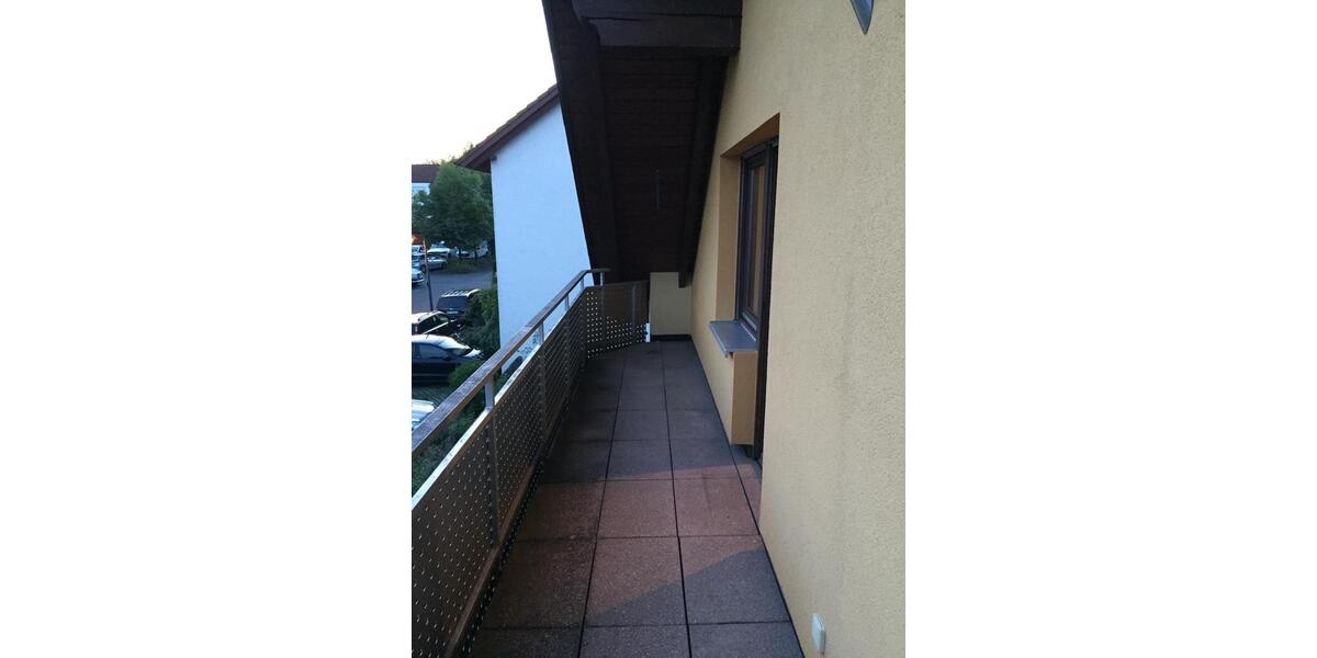 Dachgeschoßwohnung Rottenburg am Neckar - 3 Zimmer, 101 m&sup2;, 1.000&euro; | Angebot:27572669