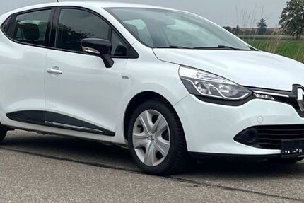 Renault Clio 124.000 km 5.900 € Fellbach 70736