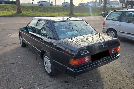 Mercedes-Benz 190 59.687 km 6.200 &euro; Korntal-Münchingen 70825