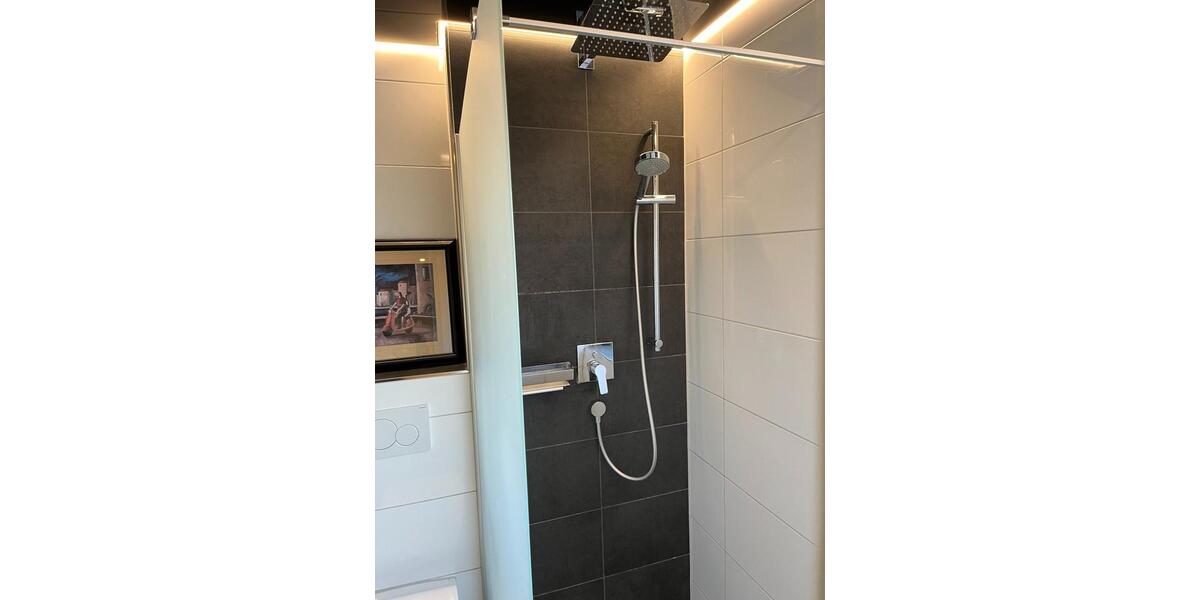 Einfamilienhaus Stuttgart Luginsland - 3 Zimmer, 83 m&sup2;, 1.900&euro; | Angebot:24804731