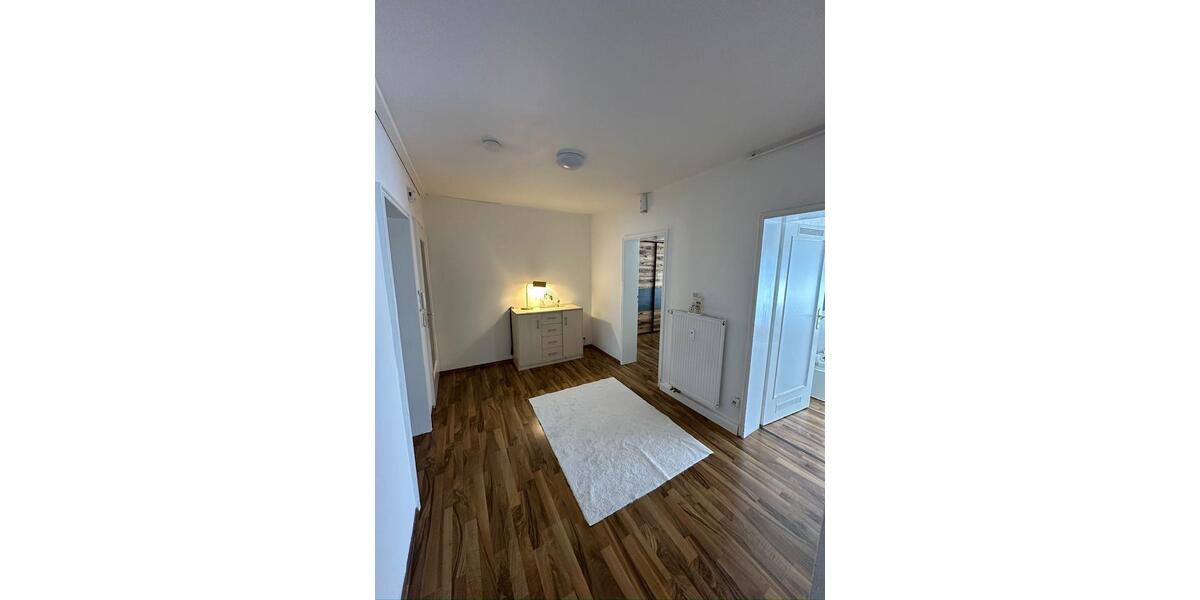 Etagenwohnung Pforzheim - 3 Zimmer, 76 m&sup2;, 950&euro; | Angebot:26395512