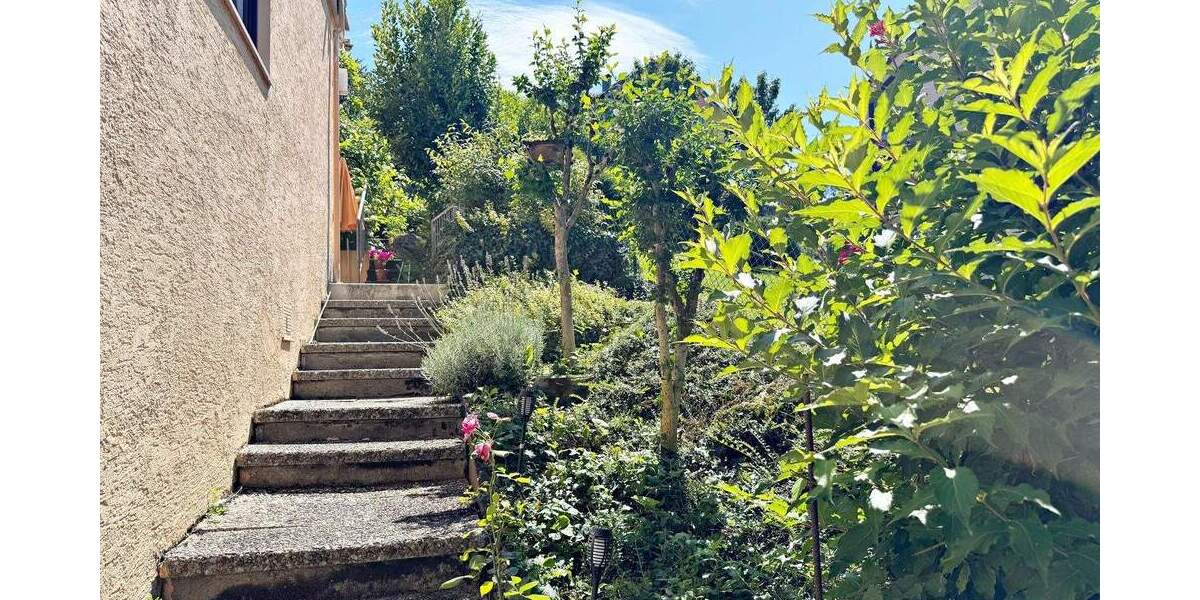 Etagenwohnung Esslingen Wiflingshausen - 3 Zimmer, 90 m&sup2;, 249.000&euro; | Angebot:23972859