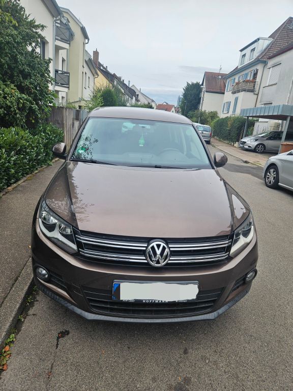 VW Tiguan 124.300 km 11.500 € Stuttgart 70569