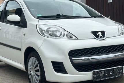 Peugeot 107 111.000 km 2.690 € Hildrizhausen 71157