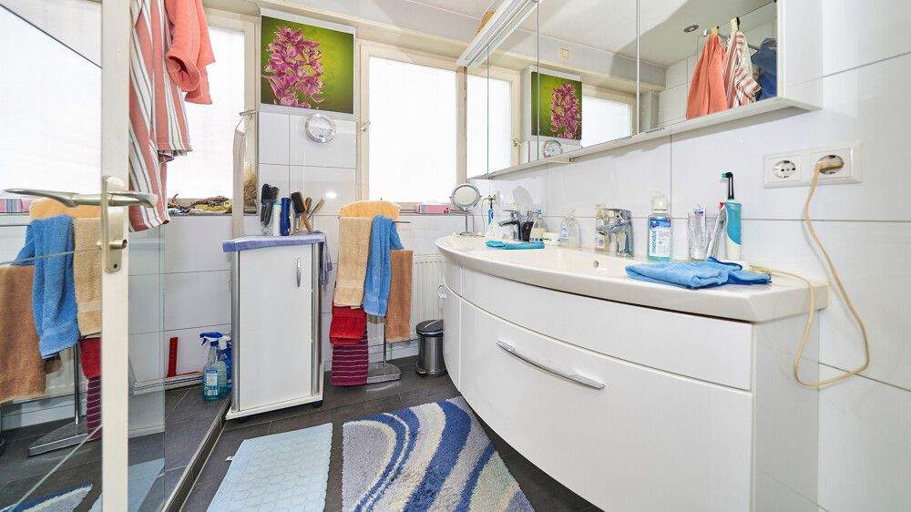 Einfamilienhaus Ludwigsburg / Neckarweihingen Neckarweihingen - 5 Zimmer, 120 m&sup2;, 595.000&euro; | Angebot:24157650