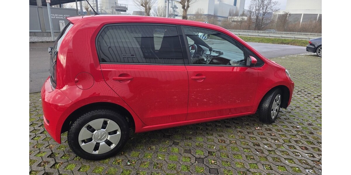 VW UP 176.500 km 6.100 &euro; Denkendorf 73770