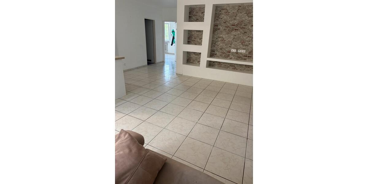 Hochparterre Stuttgart Bad Cannstatt - 3 Zimmer, 87 m&sup2;, 400.000&euro; | Angebot:27076984