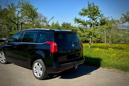 Peugeot 5008 263.000 km 5.990 &euro; Stuttgart 70771