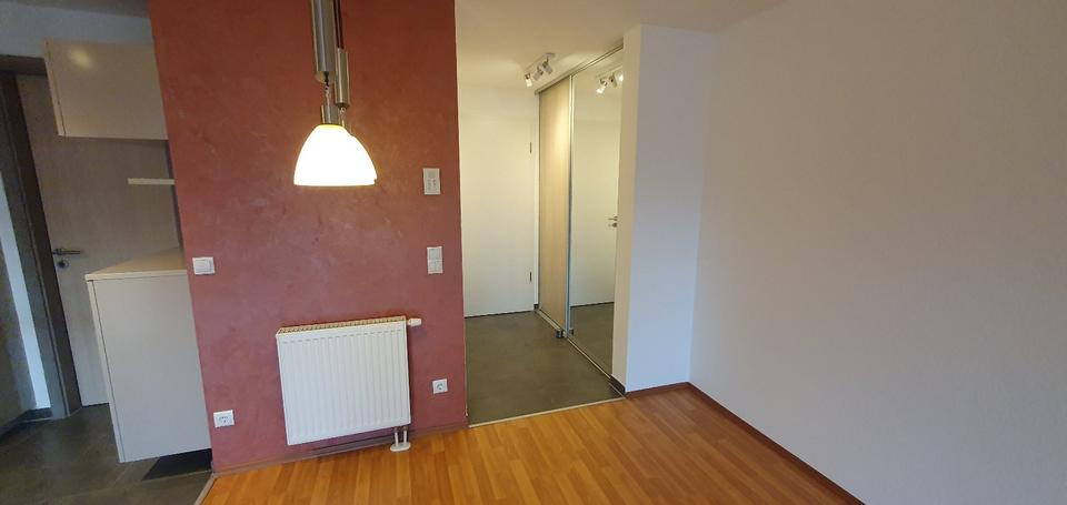 Erdgeschoßwohnung Sindelfingen Darmsheim - 3 Zimmer, 83 m&sup2;, 1.495&euro; | Angebot:25591058