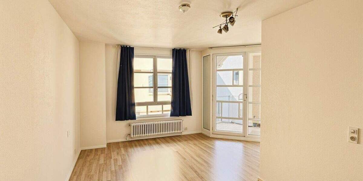 Etagenwohnung Reutlingen Innenstadt - 2 Zimmer, 66 m&sup2;, 294.000&euro; | Angebot:25751226