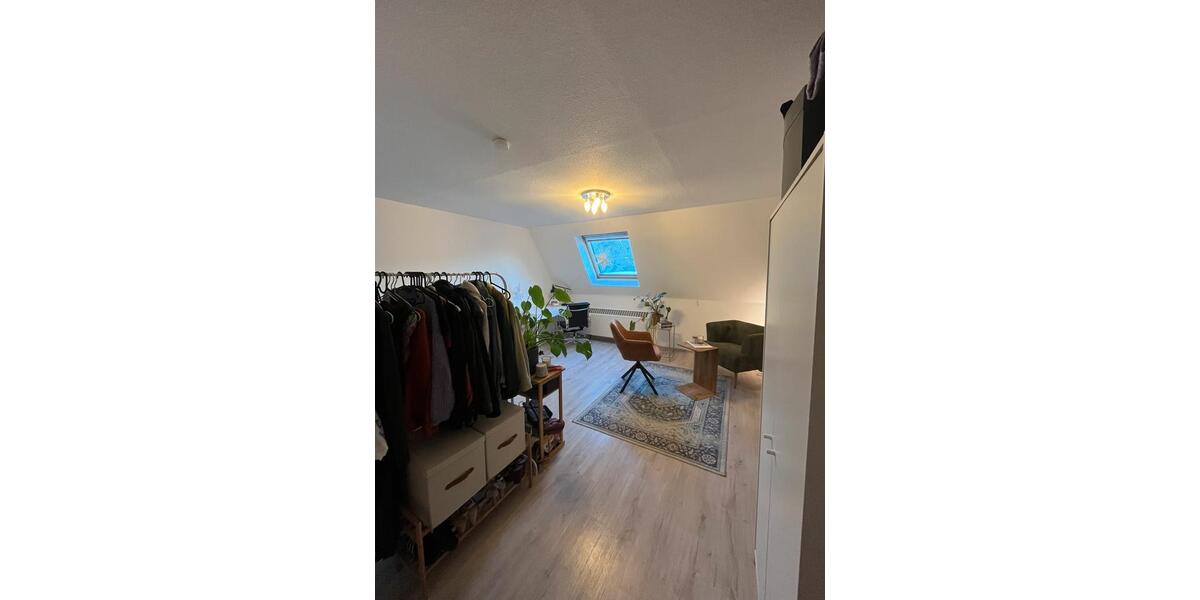 Etagenwohnung Stuttgart Stuttgart-Süd - 3 Zimmer, 80 m&sup2;, 560&euro; | Angebot:24829803