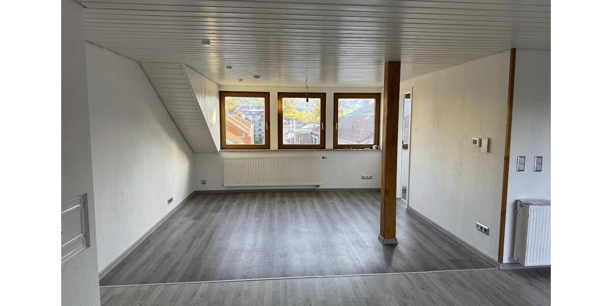 Dachgeschoßwohnung Pforzheim - 2 Zimmer, 72 m&sup2;, 658&euro; | Angebot:27587412
