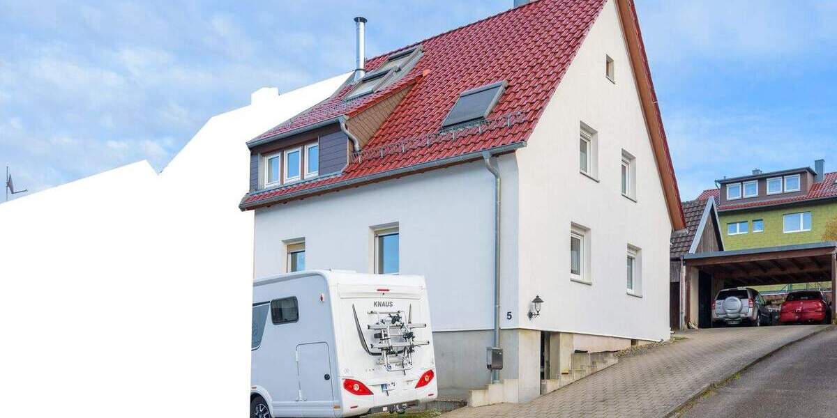 Doppelhaushälfte Pforzheim Huchenfeld - 6 Zimmer, 124 m&sup2;, 389.000&euro; | Angebot:23851785