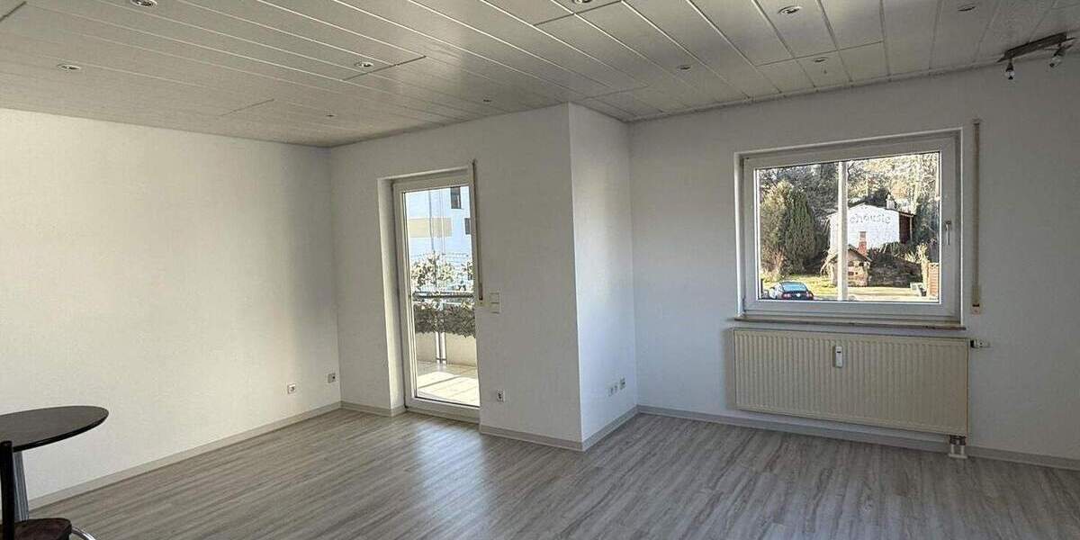 Etagenwohnung Calw - 3 Zimmer, 84 m&sup2;, 280.000&euro; | Angebot:25772112