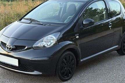 Toyota Aygo (X) 176.000 km 1.950 &euro; Esslingen Am Neckar 73733
