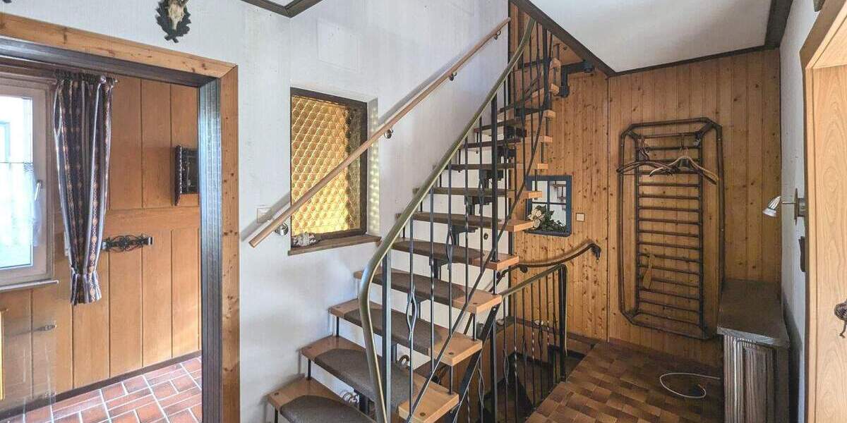 Doppelhaushälfte Böblingen - 4 Zimmer, 130 m&sup2;, 465.000&euro; | Angebot:24528832