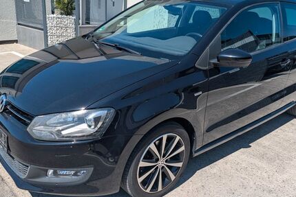 VW Polo 128.000 km 6.400 &euro; Freiberg a. Neckar 71691