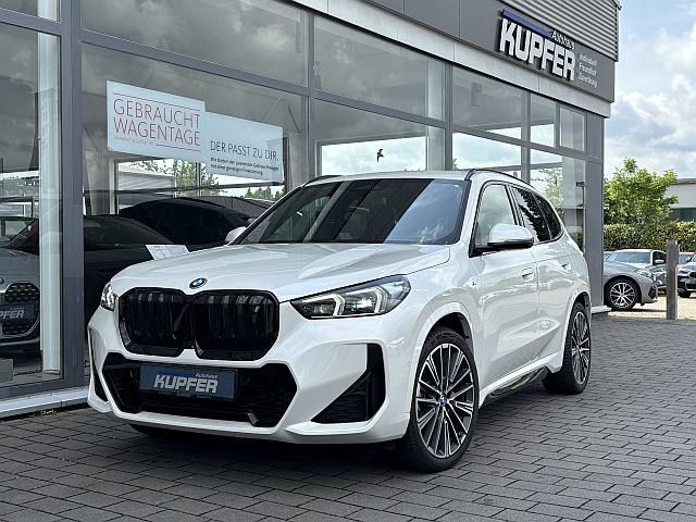BMW iX1 15.790 km 46.400 € Vaihingen / Enz 71665