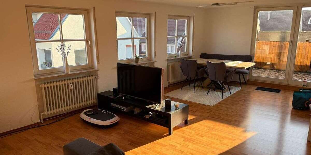 Etagenwohnung Fellbach - 2.5 Zimmer, 75 m&sup2;, 320.000&euro; | Angebot:24758534