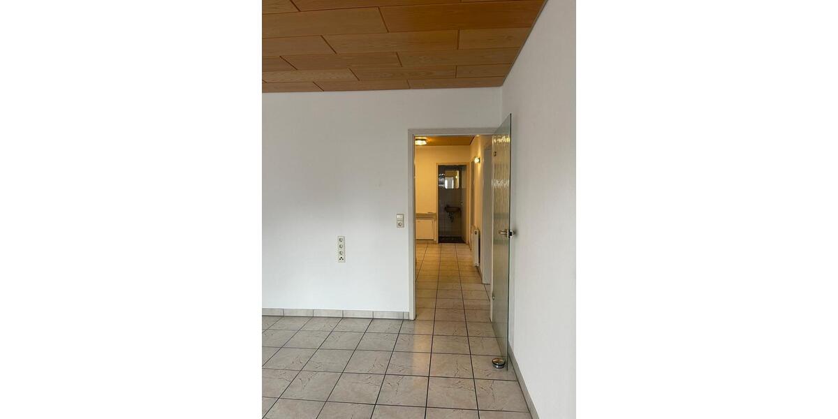 Erdgeschoßwohnung Reutlingen Reutlingen (Kernstadt) - 3 Zimmer, 75 m&sup2;, 900&euro; | Angebot:24801977