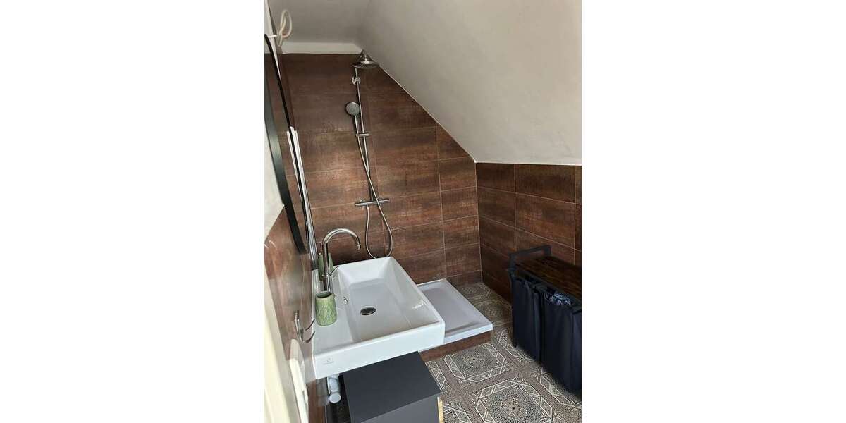 3-Zimmer-Wohnung mit Einbauküche und Balkon - 3- Stuttgart Zuffenhausen | Angebot:26847412