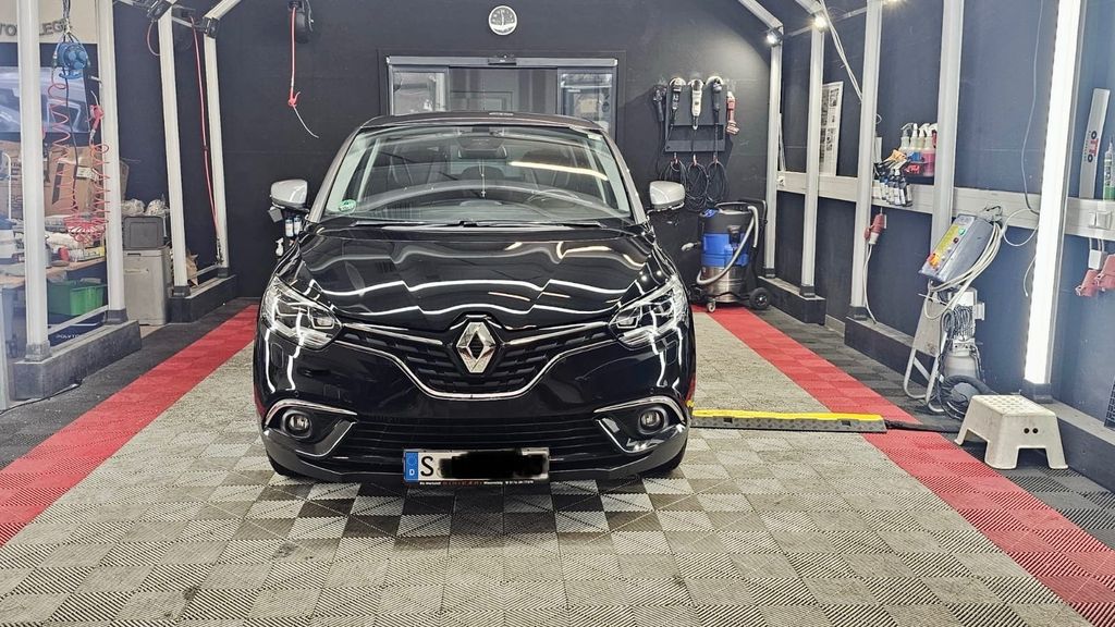 Renault Scenic 64.000 km 11.999 &euro; Stuttgart 70376