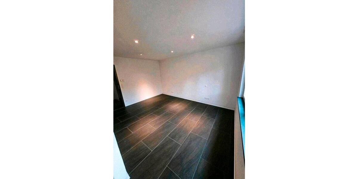 Etagenwohnung Pforzheim - 4 Zimmer, 160 m&sup2;, 1.650&euro; | Angebot:26321293