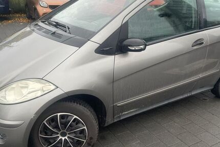 Mercedes-Benz A 150 211.233 km 990 € Tübingen-Bühl 72072
