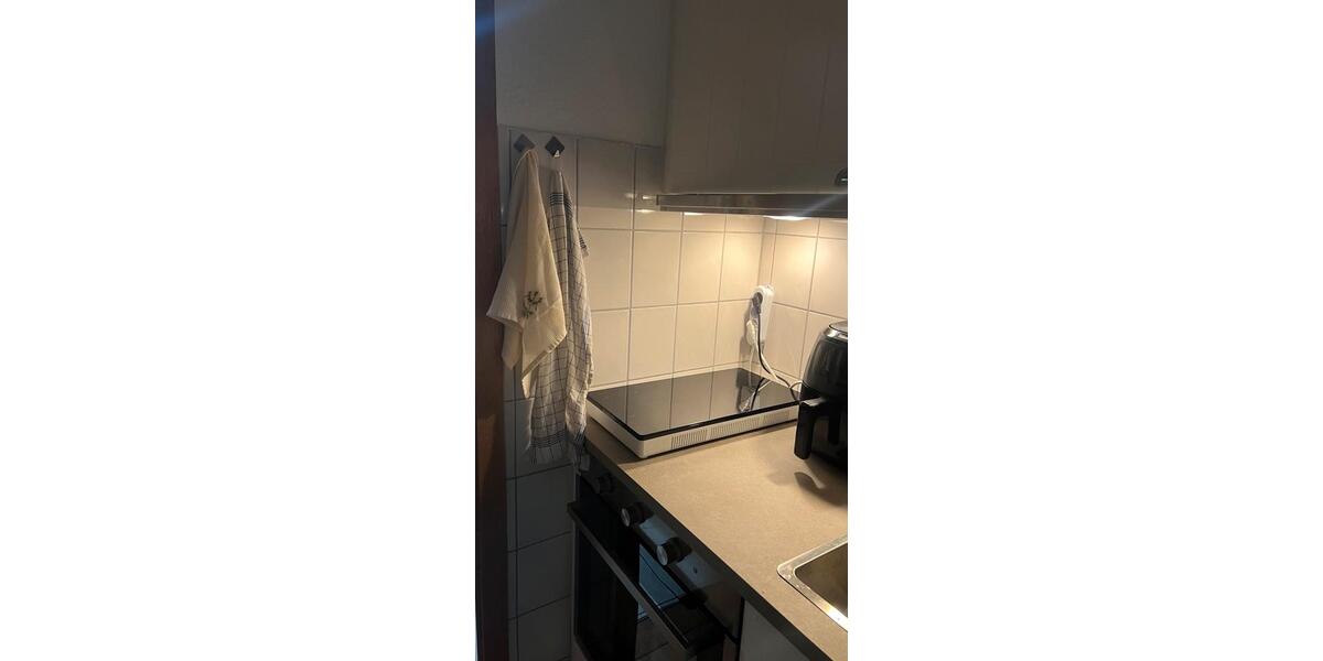 Dachgeschoßwohnung Stuttgart Stuttgart-Süd - 1 Zimmer, 13 m&sup2;, 620&euro; | Angebot:24695369