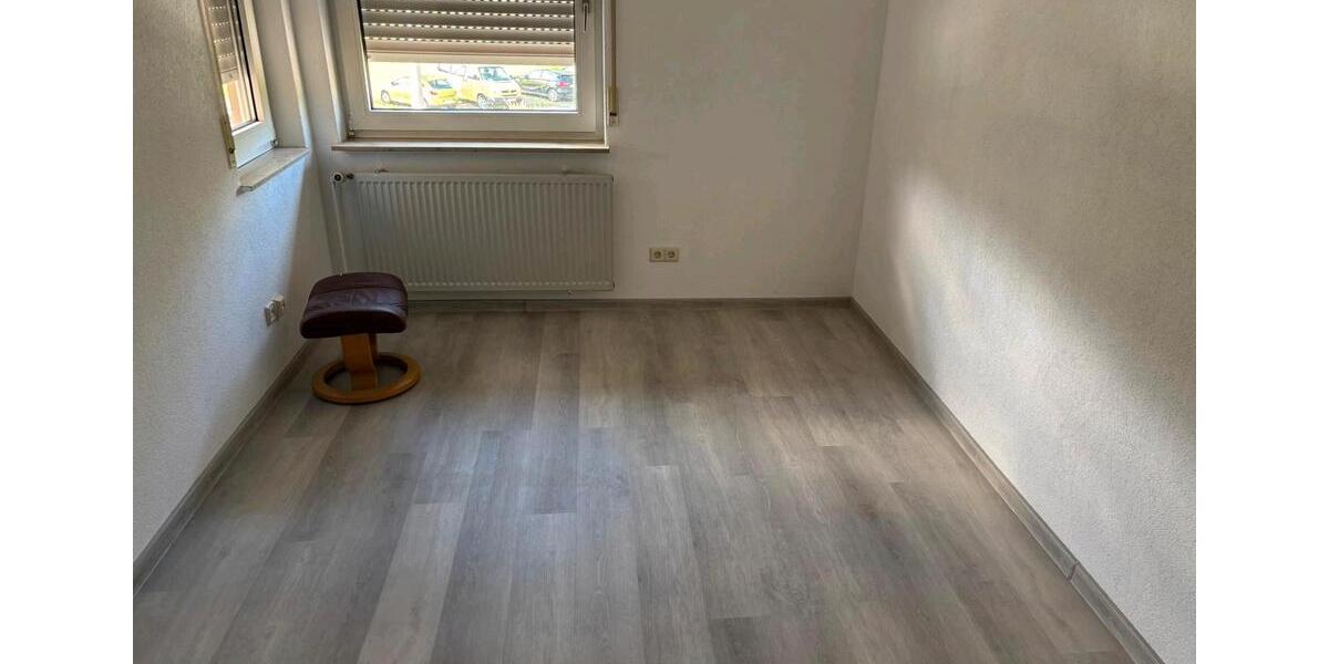 Reihenhaus Stuttgart Bad Cannstatt - 5 Zimmer, 140 m&sup2;, 3.500&euro; | Angebot:25294745